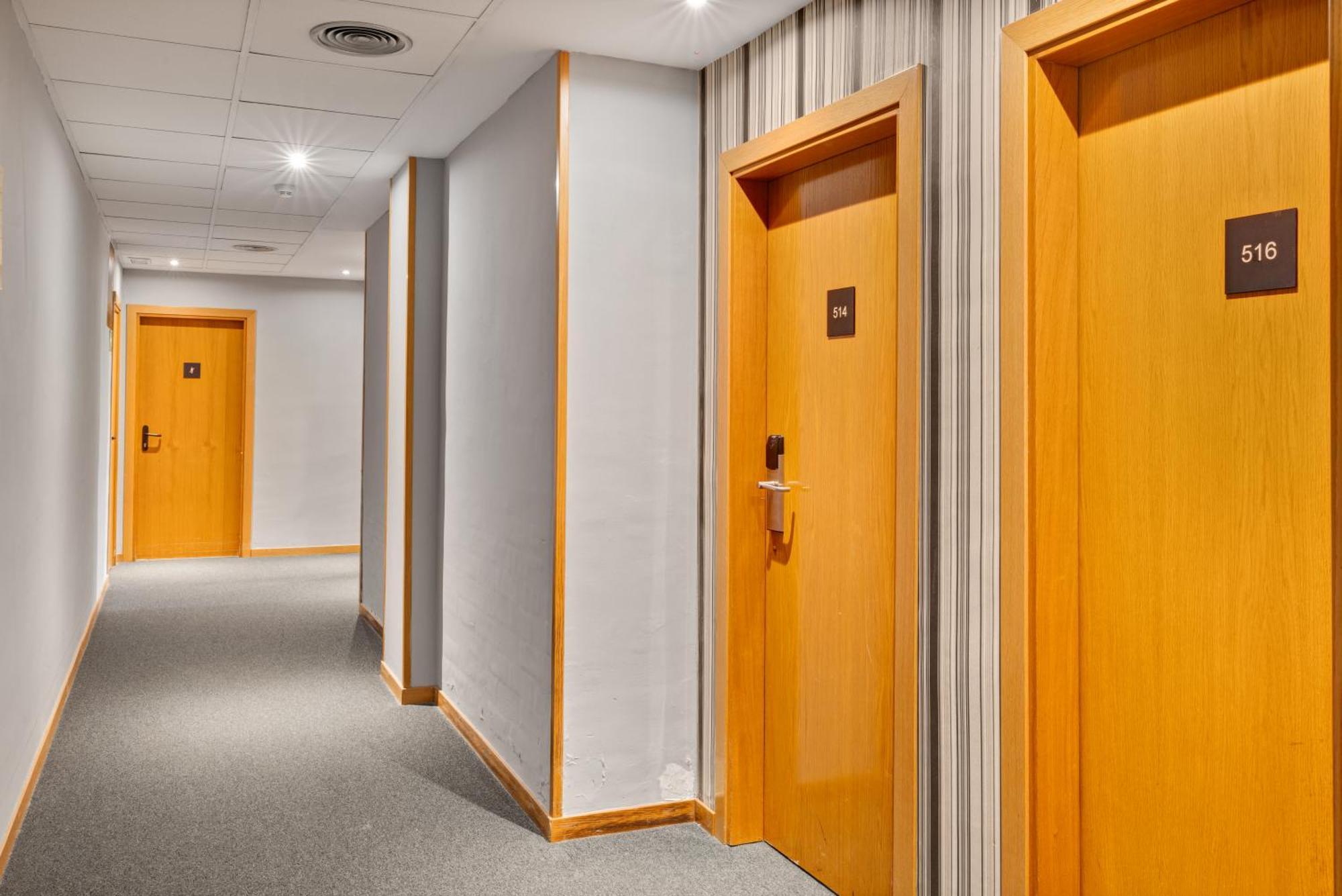 B&B Hotel Barcelona Mollet Porta De Gallecs Mollet del Vallès Eksteriør bilde