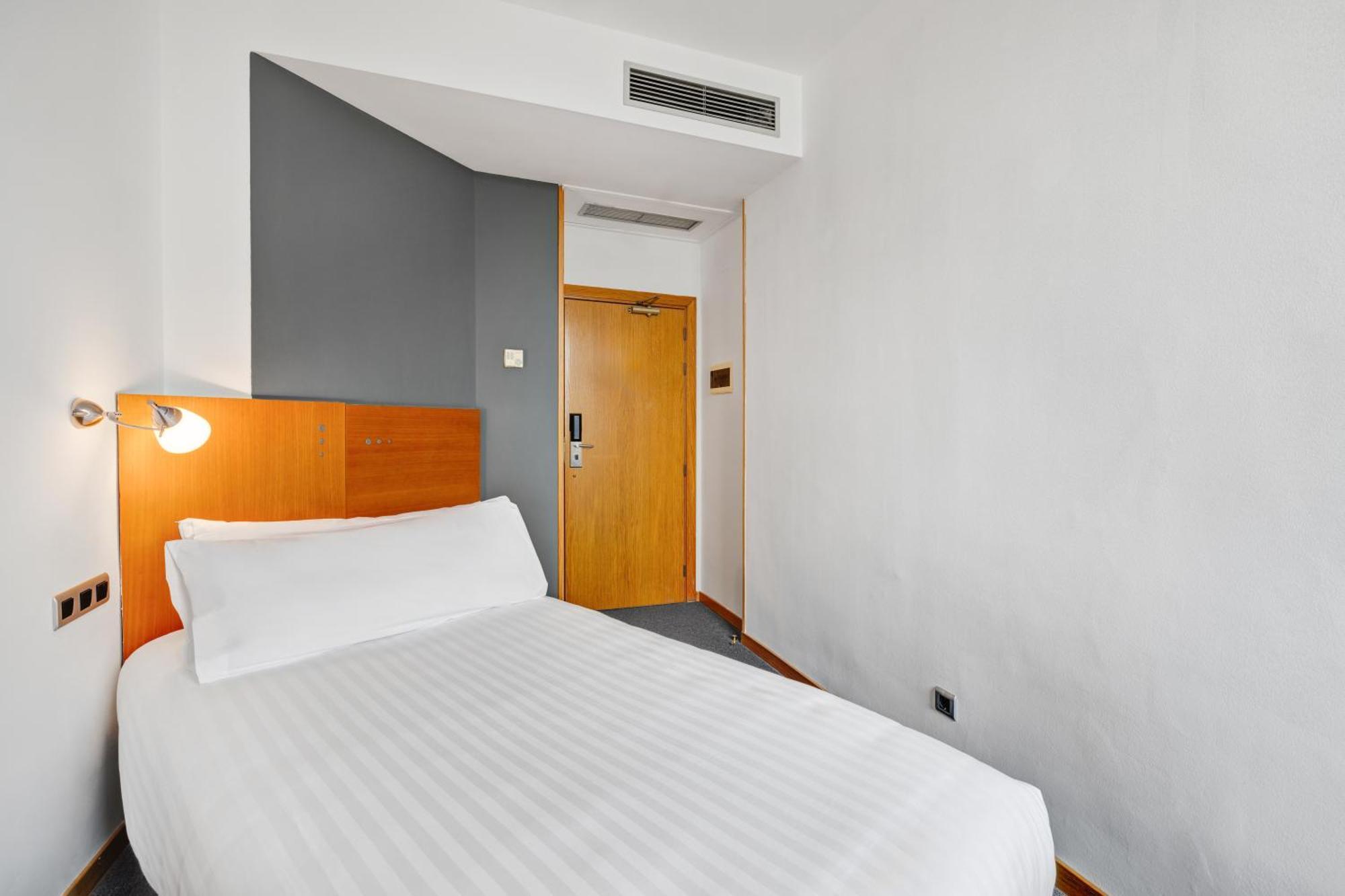 B&B Hotel Barcelona Mollet Porta De Gallecs Mollet del Vallès Eksteriør bilde